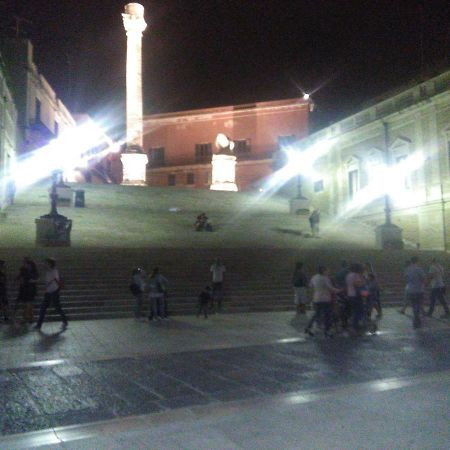 Centro Storico Apartment Brindisi Bagian luar foto