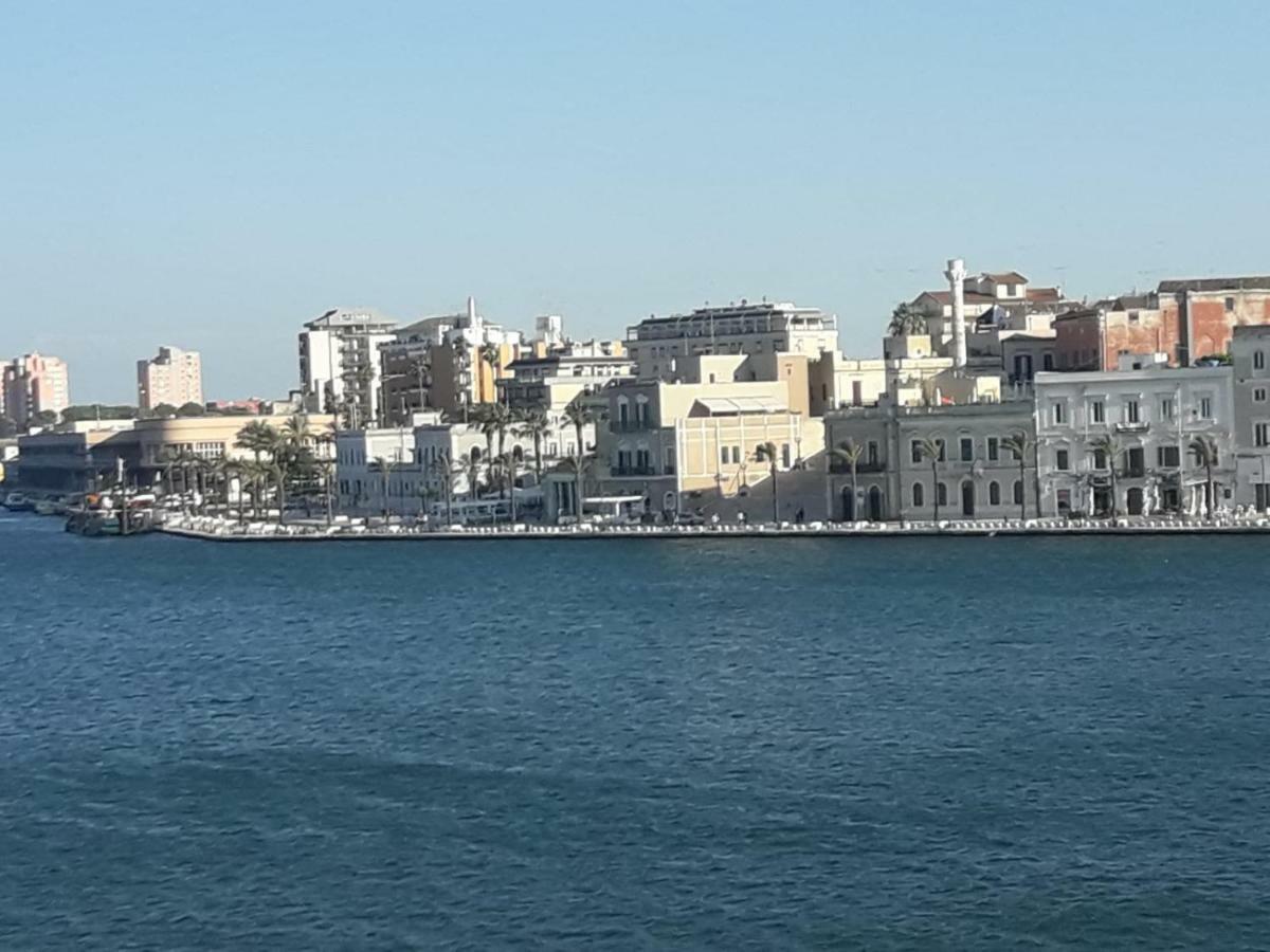 Centro Storico Apartment Brindisi Bagian luar foto
